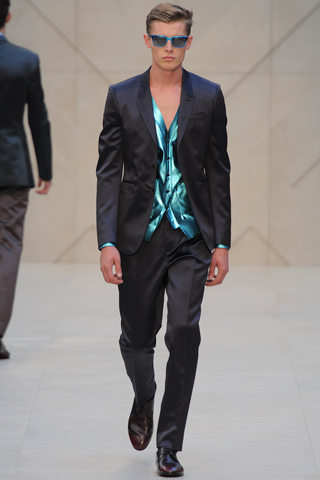 Burberry Prorsum / - 2013